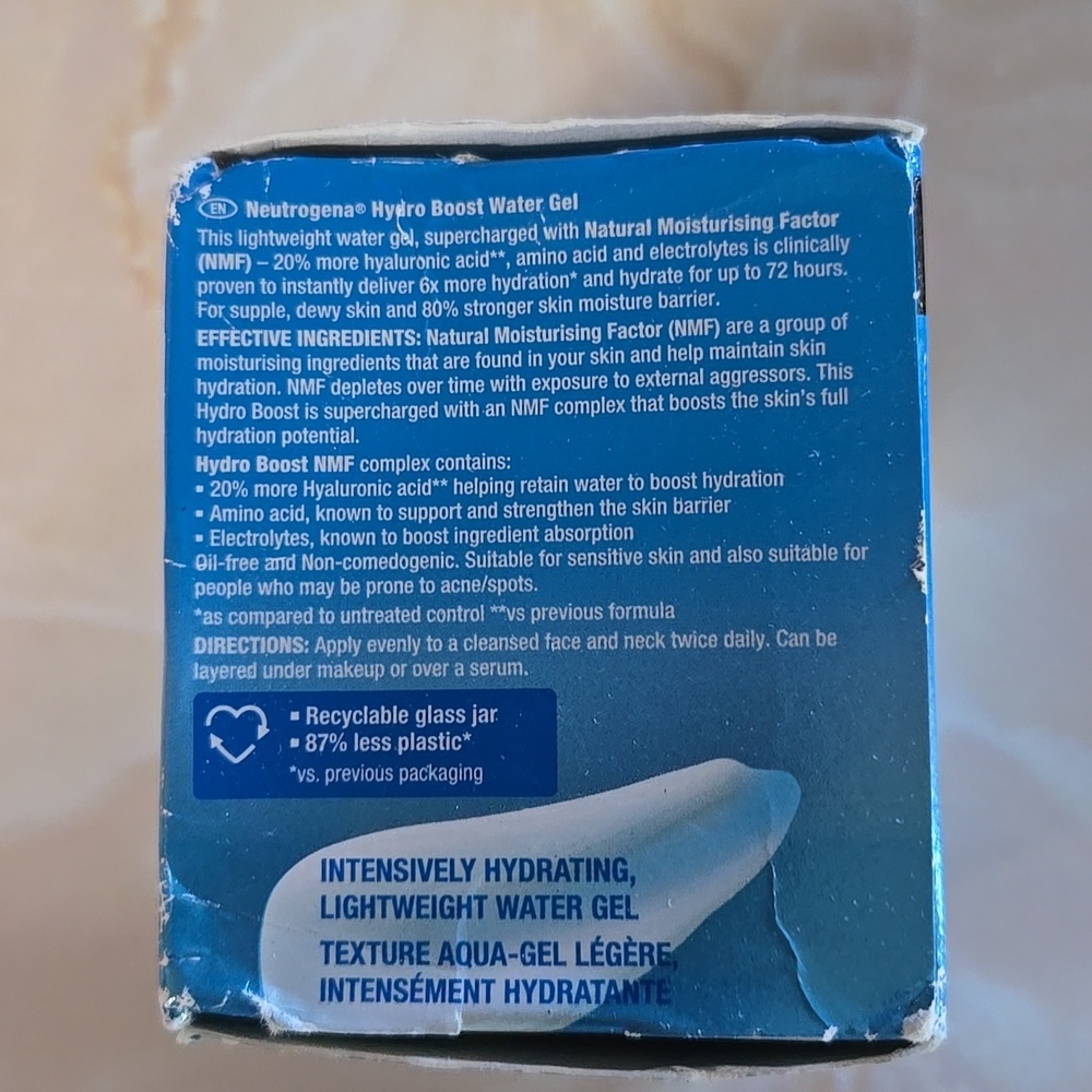 Neutrogena Hydro Boost Aqua-Gel Moisturizer - Picture 2 of 3